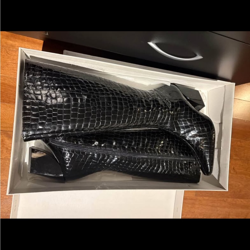 L'INTERVALLE Black Croco Knee-High Boots